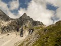 16 Blick hinauf zu unserer Aufstiegsroute wir steigen ueber den rechten Grat hinauf